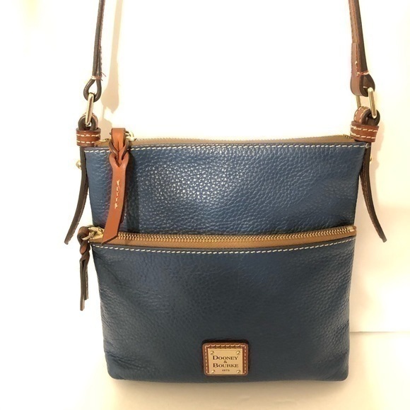 👛 DOONEY & BOURKE 👛 blue leather bag